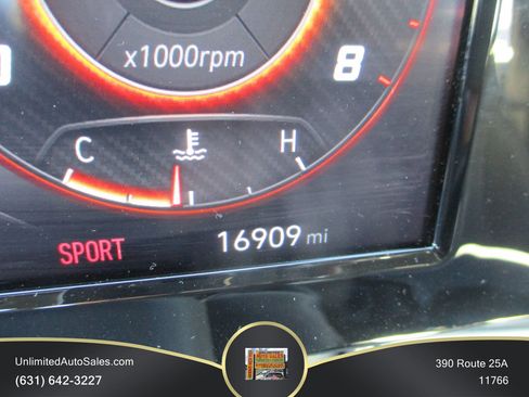 Used 2022 Hyundai Elantra SEL w/ Convenience Package FWD image 18