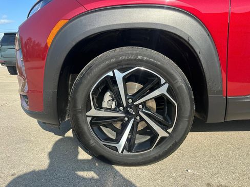 Used 2022 Chevrolet TrailBlazer RS w/ Technology Package AWD/4WD image 14