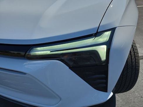 New 2025 Chevrolet Blazer EV LT image 32