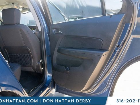 Used 2017 Chevrolet Equinox LT w/ Convenience Package image 22