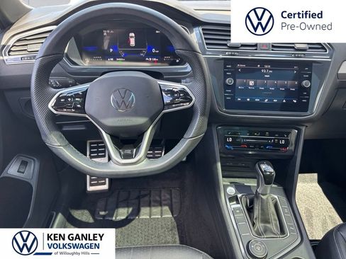 Certified 2024 Volkswagen Tiguan SE R-Line AWD/4WD image 15