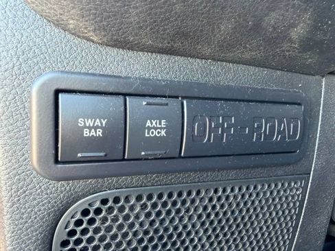 Used 2018 Jeep Wrangler Rubicon AWD/4WD image 29
