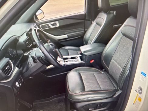 Used 2021 Ford Explorer Timberline image 3