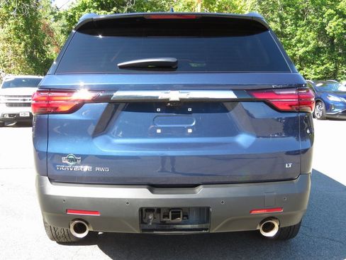 Used 2022 Chevrolet Traverse LT w/ LT Premium Package image 7