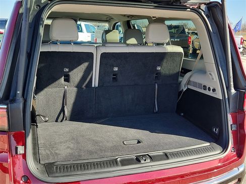 Used 2024 Jeep Wagoneer Series II image 9