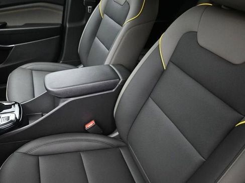 New 2026 Chevrolet Trax ACTIV w/ Driver Confidence Package FWD image 17