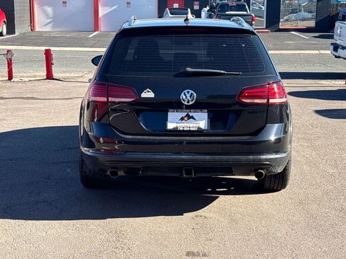 Used 2019 Volkswagen Golf Alltrack S image 6