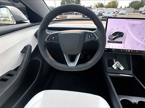 Used 2025 Tesla Model 3 Long Range RWD image 8