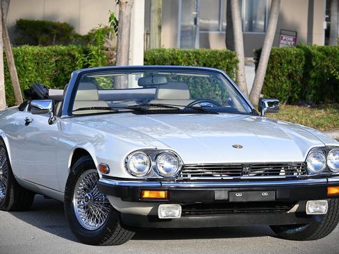 Used 1991 Jaguar XJS V12 Convertible image 2