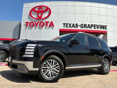 Used 2026 Hyundai Palisade SEL FWD image 2