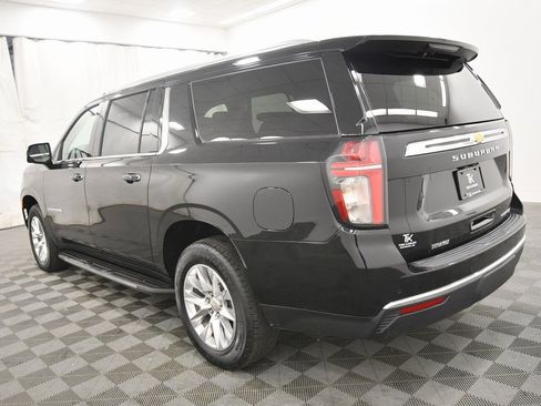 Used 2024 Chevrolet Suburban Premier image 5