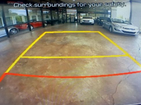 Used 2017 Hyundai Santa Fe Sport image 16