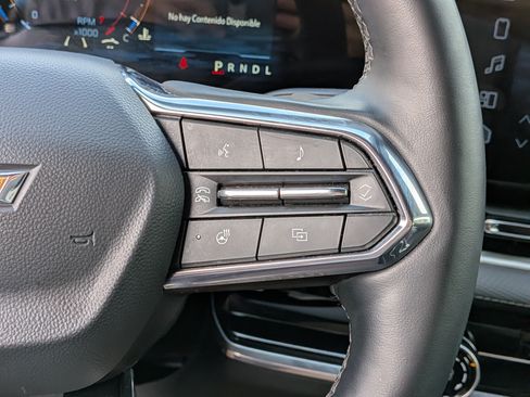 Used 2025 Chevrolet Equinox LT FWD image 24