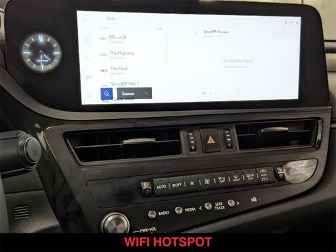 Used 2025 Lexus ES 350 F Sport image 6