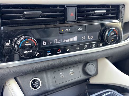 Certified 2023 Nissan Rogue SL w/ SL Premium Package FWD image 14