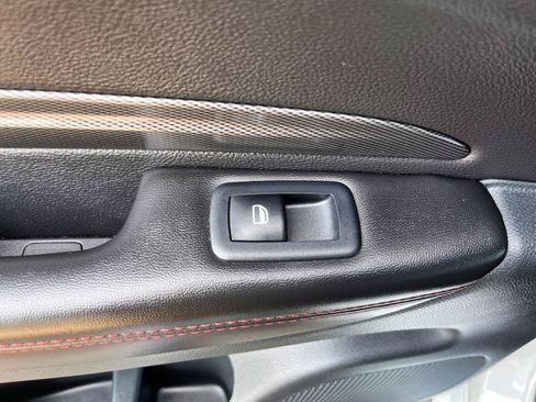 Used 2022 Dodge Durango R/T w/ Blacktop Package AWD/4WD image 55