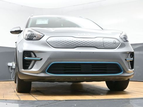 Used 2022 Kia Niro EX w/ Cold Weather Package FWD image 49