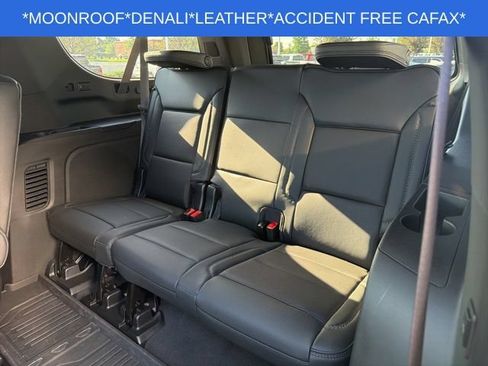 Used 2024 GMC Yukon XL Denali AWD/4WD image 24