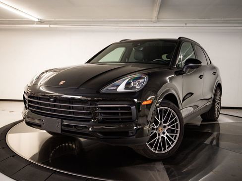 Certified 2023 Porsche Cayenne Platinum Edition AWD/4WD image 1
