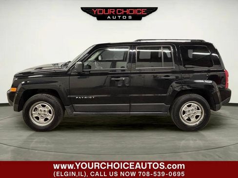 Used 2016 Jeep Patriot Sport FWD image 2