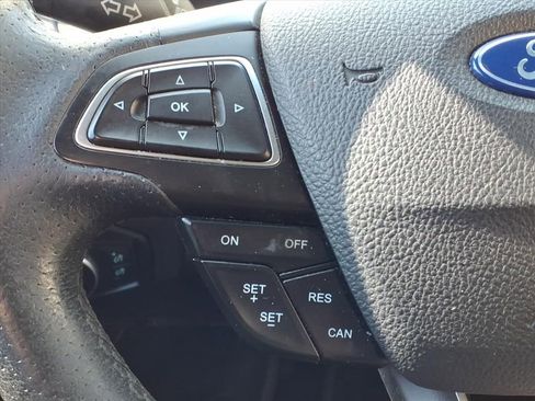 Used 2017 Ford Focus ST image 24