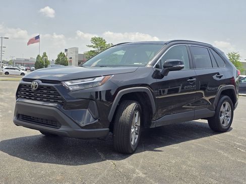 Certified 2025 Toyota RAV4 XLE w/ Convenience Package AWD/4WD image 14