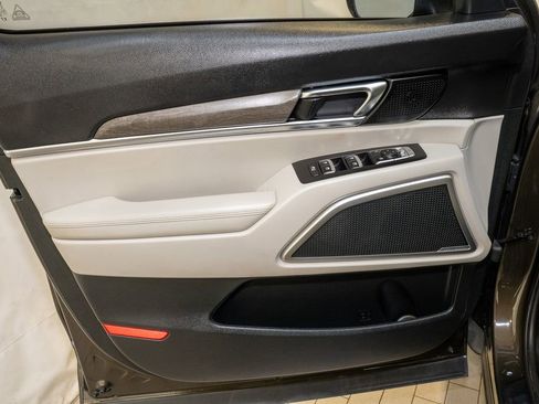 Used 2021 Kia Telluride EX w/ EX Premium Package image 13