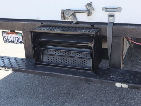Used 2015 Ford E-450 and Econoline 450 Super Duty RWD image 11