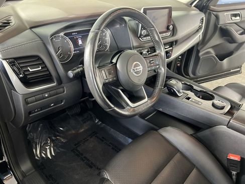 Used 2021 Nissan Rogue SV w/ Premium Package AWD/4WD image 11