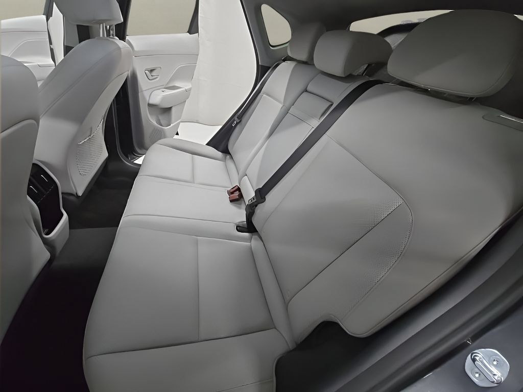 Certified 2024 Hyundai Kona Limited AWD/4WD image 17