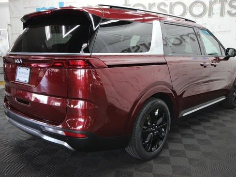 Used 2022 Kia Carnival SX image 6