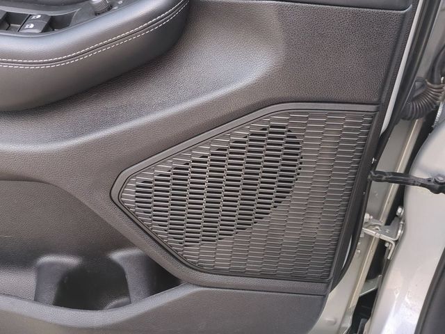 Used 2024 Jeep Grand Cherokee Altitude AWD/4WD image 16