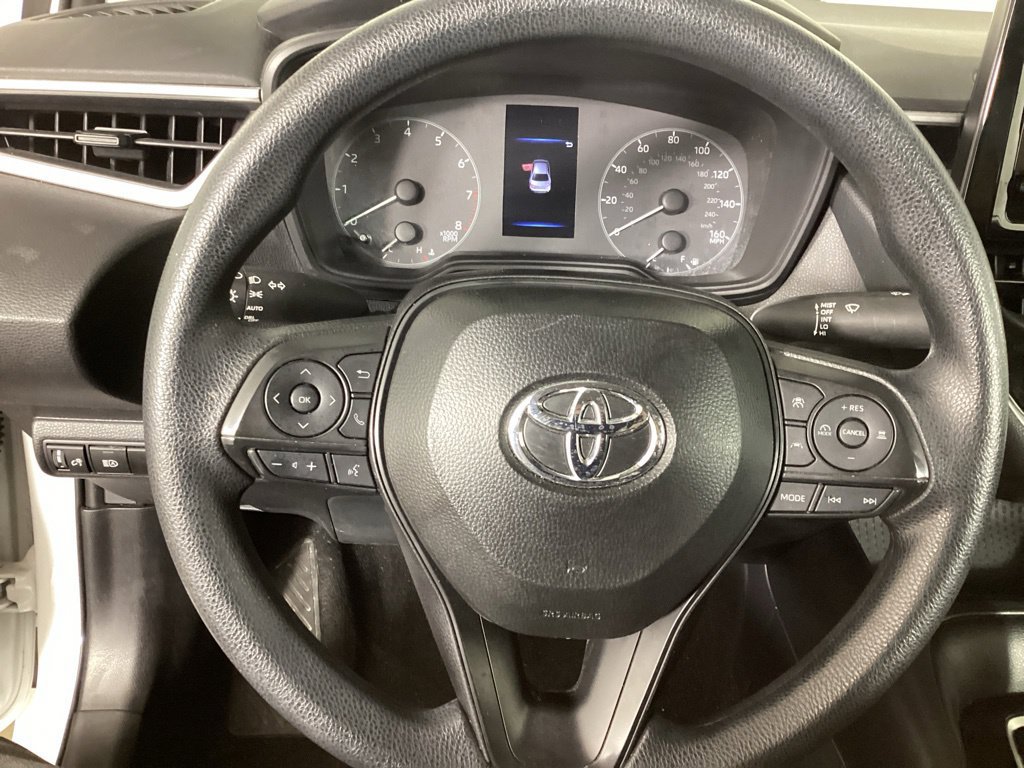 Used 2025 Toyota Corolla LE FWD image 15