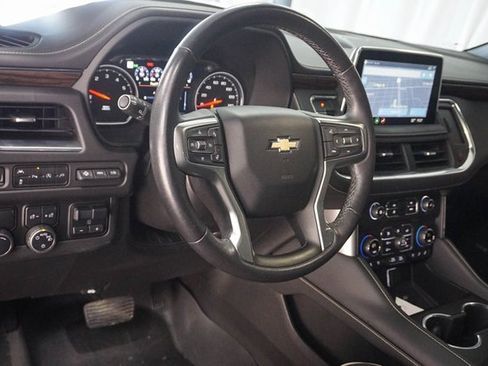 Used 2021 Chevrolet Tahoe Premier w/ Premium Package image 5