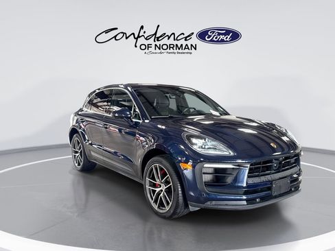 Used 2023 Porsche Macan S AWD/4WD image 11