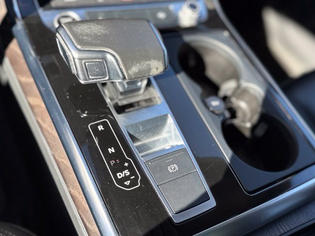 Used 2022 Audi Q8 Premium AWD/4WD image 29