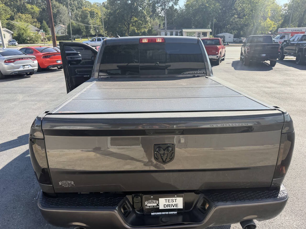 Used 2018 RAM 1500 Laramie w/ Convenience Group AWD/4WD image 13