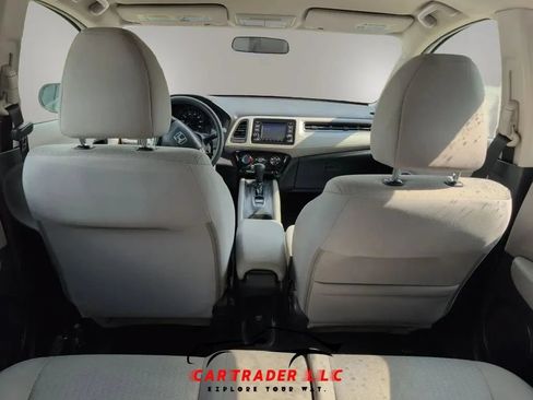 Used 2018 Honda HR-V LX image 18