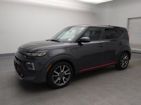 Used 2022 Kia Soul GT-Line FWD image 2