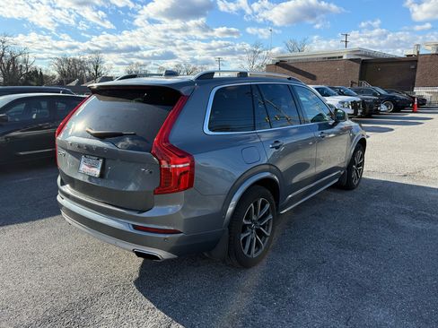 Used 2017 Volvo XC90 T6 Momentum w/ Vision Package image 13