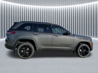 New 2025 Jeep Grand Cherokee Limited w/ Black Appearance Package video 2