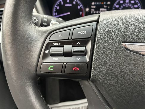Used 2017 Genesis G80 3.8 AWD/4WD image 25
