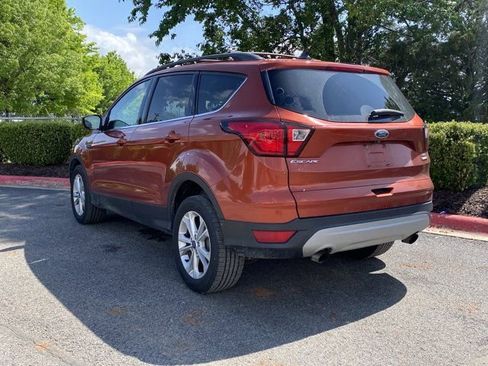 Used 2019 Ford Escape SE AWD/4WD image 6