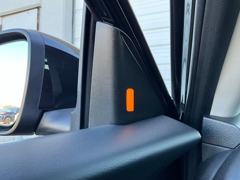 Used 2025 Nissan Sentra S image 18