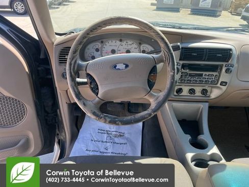 Used 2001 Ford Explorer Sport Trac 4x4 image 21