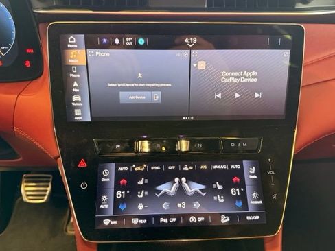 Used 2023 Maserati Grecale Modena AWD/4WD image 18