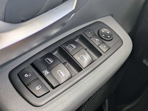 Used 2020 RAM 1500 Big Horn RWD image 25