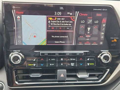 Used 2021 Toyota Highlander Limited image 13