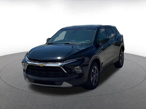 Used 2025 Chevrolet Blazer LT FWD image 7