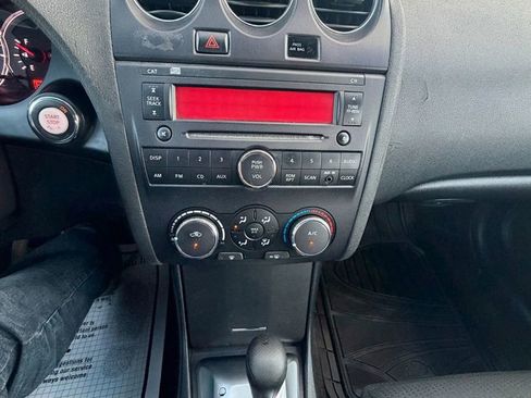 Used 2010 Nissan Altima 2.5 S FWD image 22